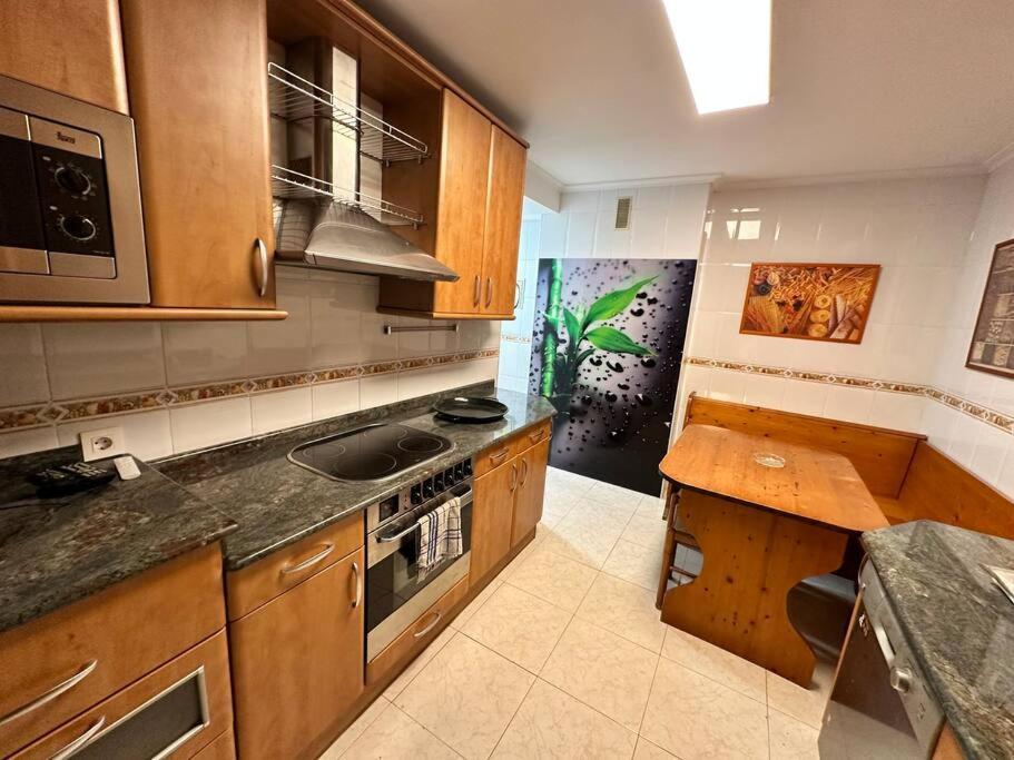 Sunny Apartment, Near Coast. Apartment Leioa